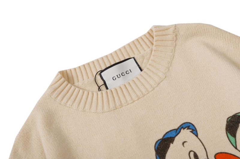 Gucci Sweaters